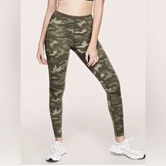 2/$10 PINK ACTIVE CAMO LEGGING - Picture 1 of 5